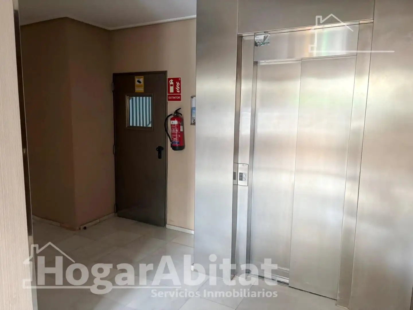 Parking of Flat for sale in Torrent  with Air Conditioner, Heating and Private garden