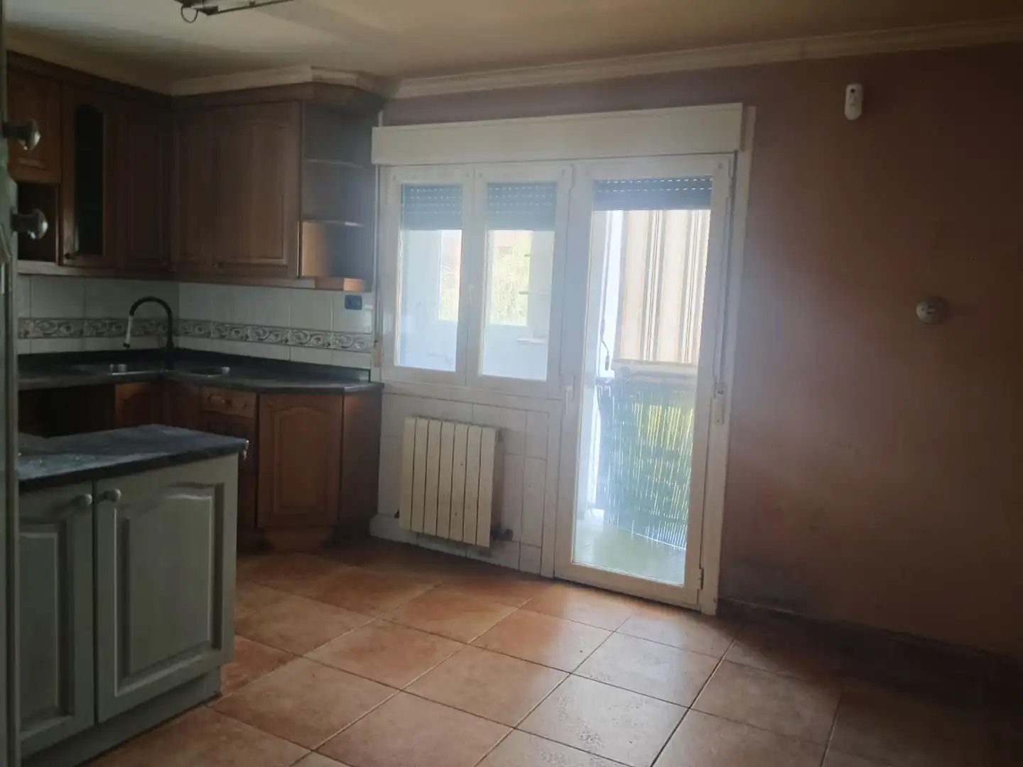 Cocina de Piso en venta en Legazpi con Calefacción, Trastero y Balcón