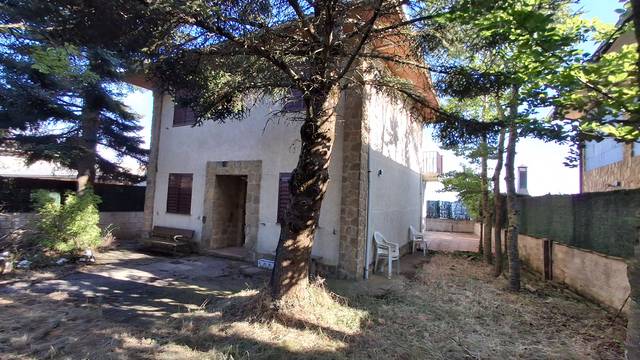 Casa-chalet en Venta en Calle Mayor en Lapoblación