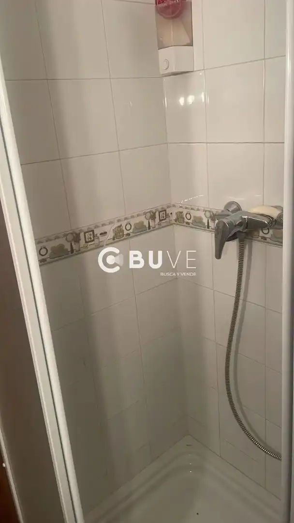 Bany de Casa o xalet en venda en Tudela de Duero amb Traster i Moblat