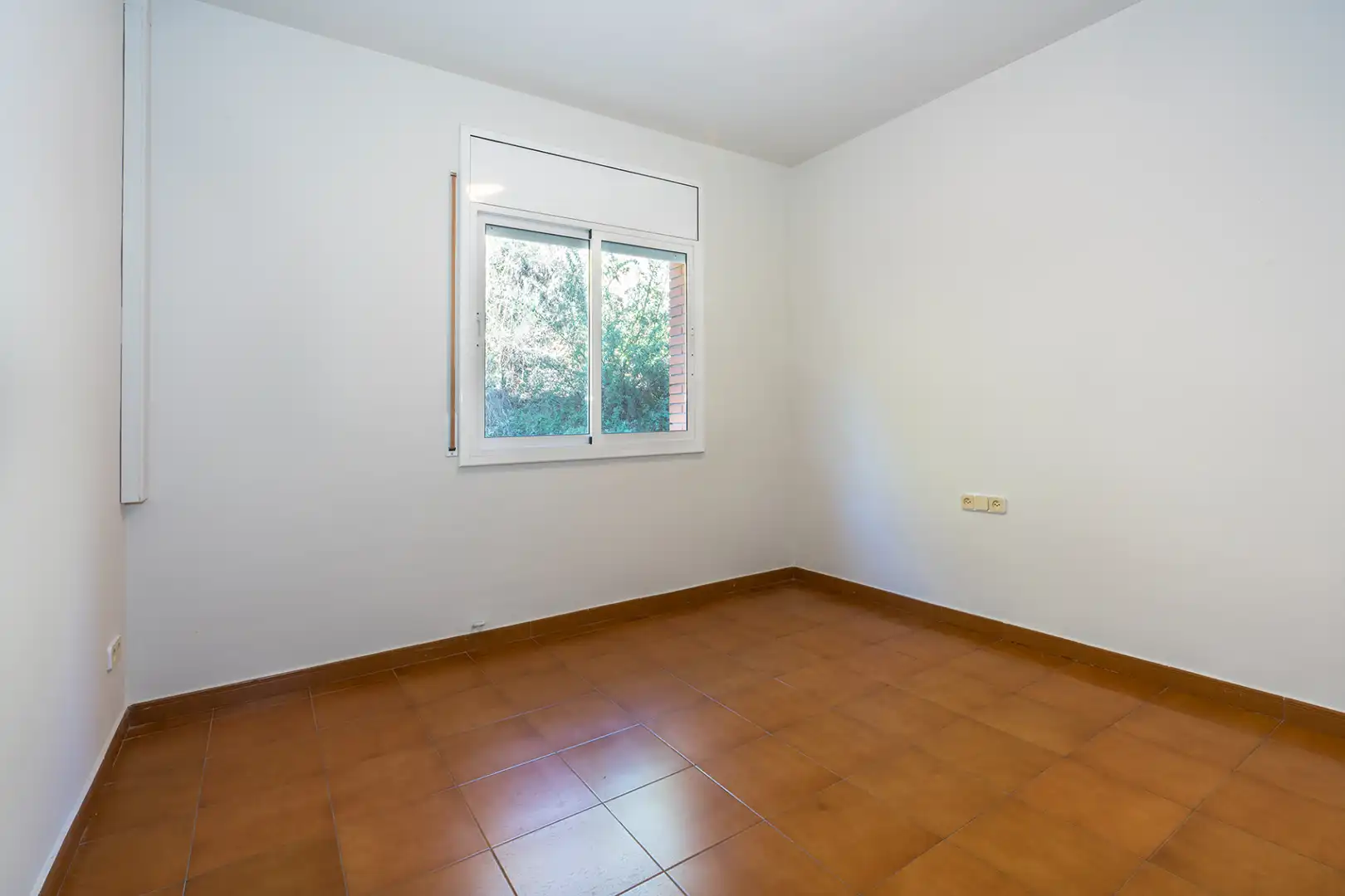 Habitación de Casa adosada de alquiler en Barcelona con Aire acondicionado, Calefacción y Jardín privado
