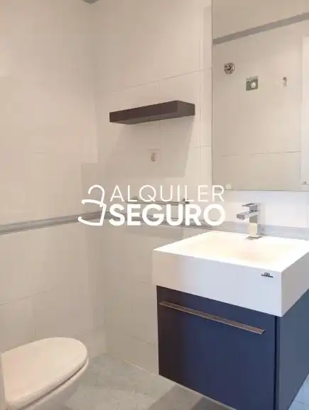 Bany de Pis de lloguer en Las Palmas de Gran Canaria amb Moblat