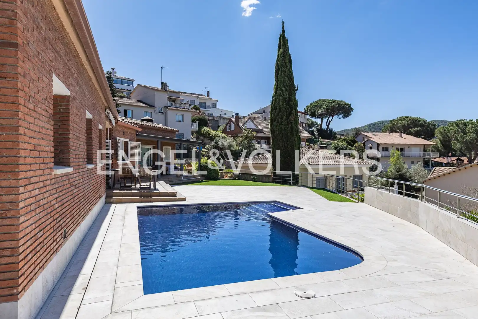 Piscina de Casa o xalet en venda en Sant Fost de Campsentelles amb Calefacció, Jardí privat i Parquet
