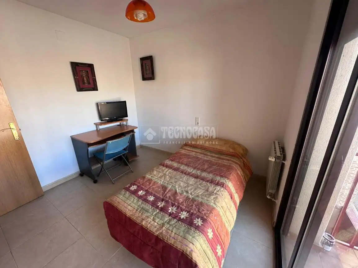 Casa adosada en venta en Villaluenga de la Sagra