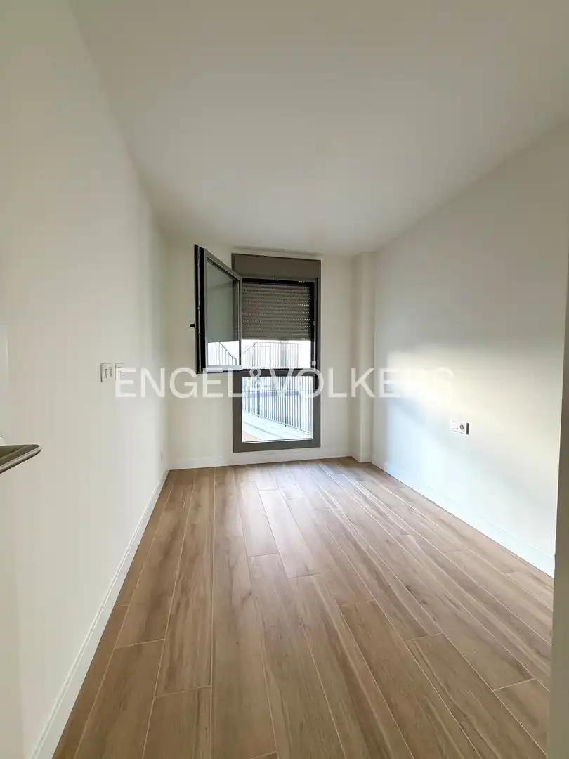 Flat for rent in Valencia  with Air Conditioner, Heating and Private garden