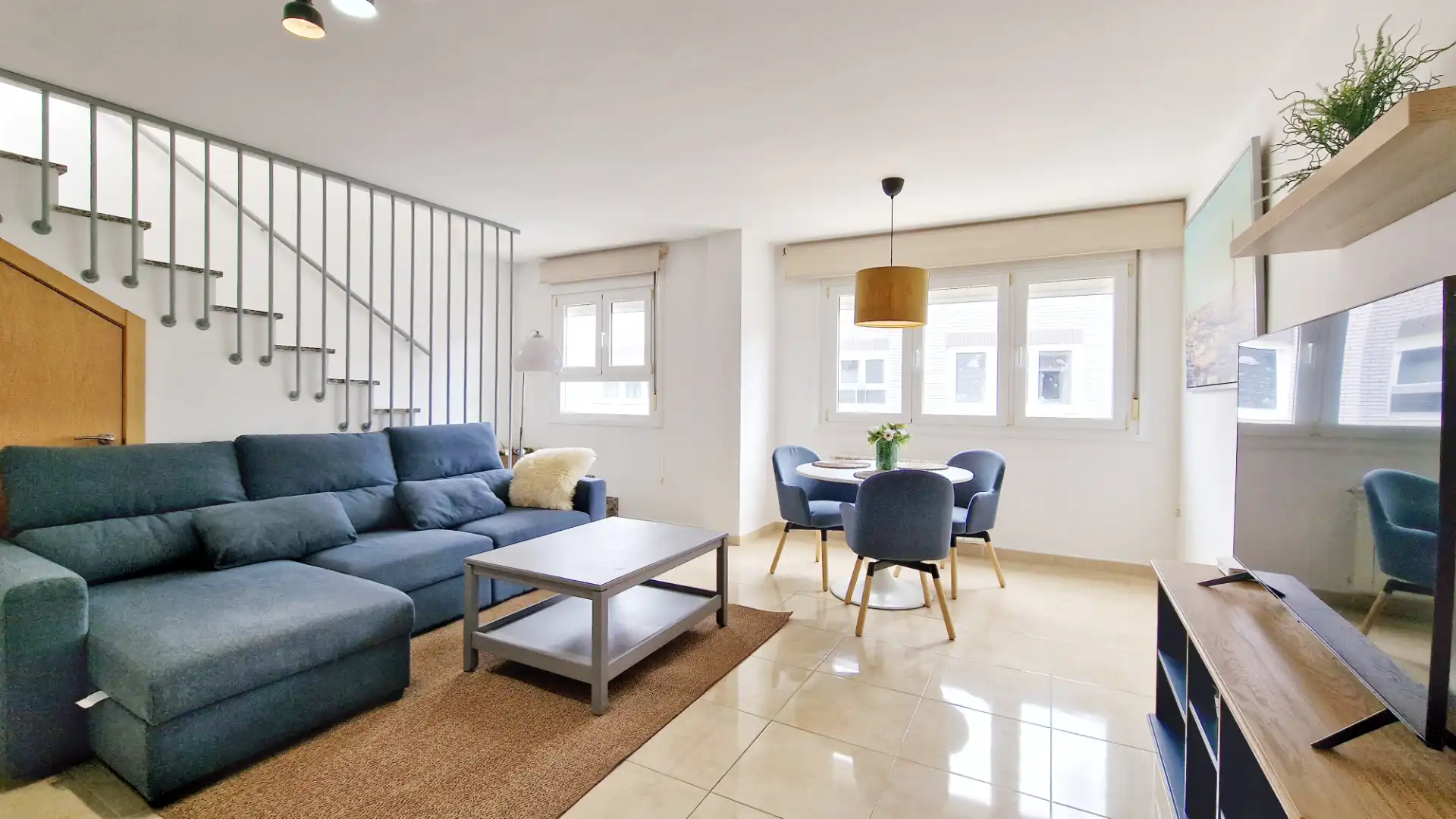 Sala d'estar de Dúplex en venda en Andorra (Teruel) amb Calefacció, Terrassa i Moblat