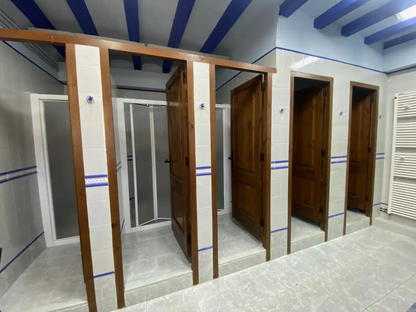 Baño de Finca rústica en venta en La Quar con Calefacción y Jardín privado