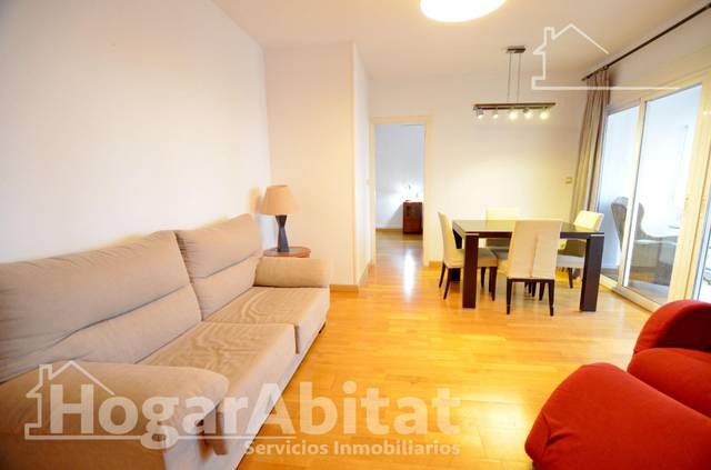 Piso en Venta en Avenida Benito Pérez Galdós en Ensanche - Diputación