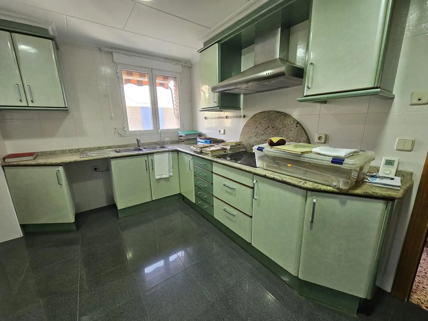 Kitchen of Flat for sale in Valencia  with Furnished and Balcony