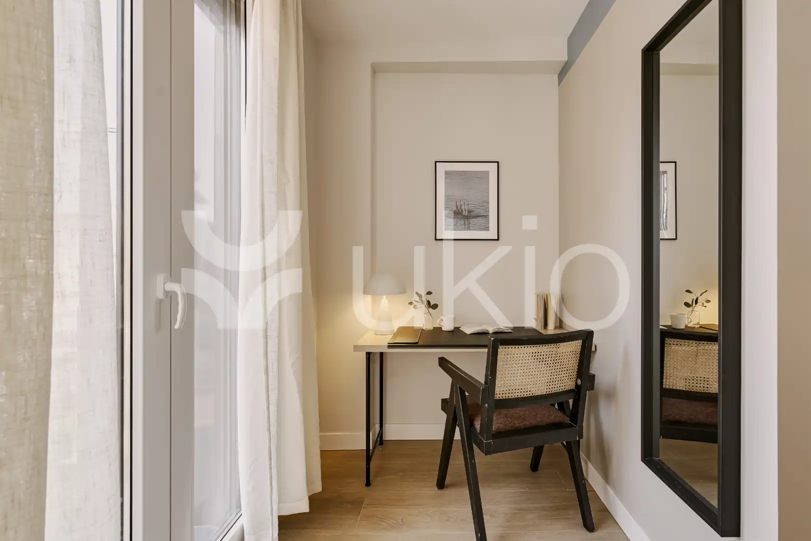 Habitación de Apartamento de alquiler en Madrid con Calefacción, Terraza y Piscina