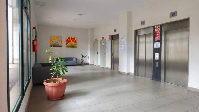 Piso en Venta en De L'Almirall Bernat De Sarria en Rincón Bajo