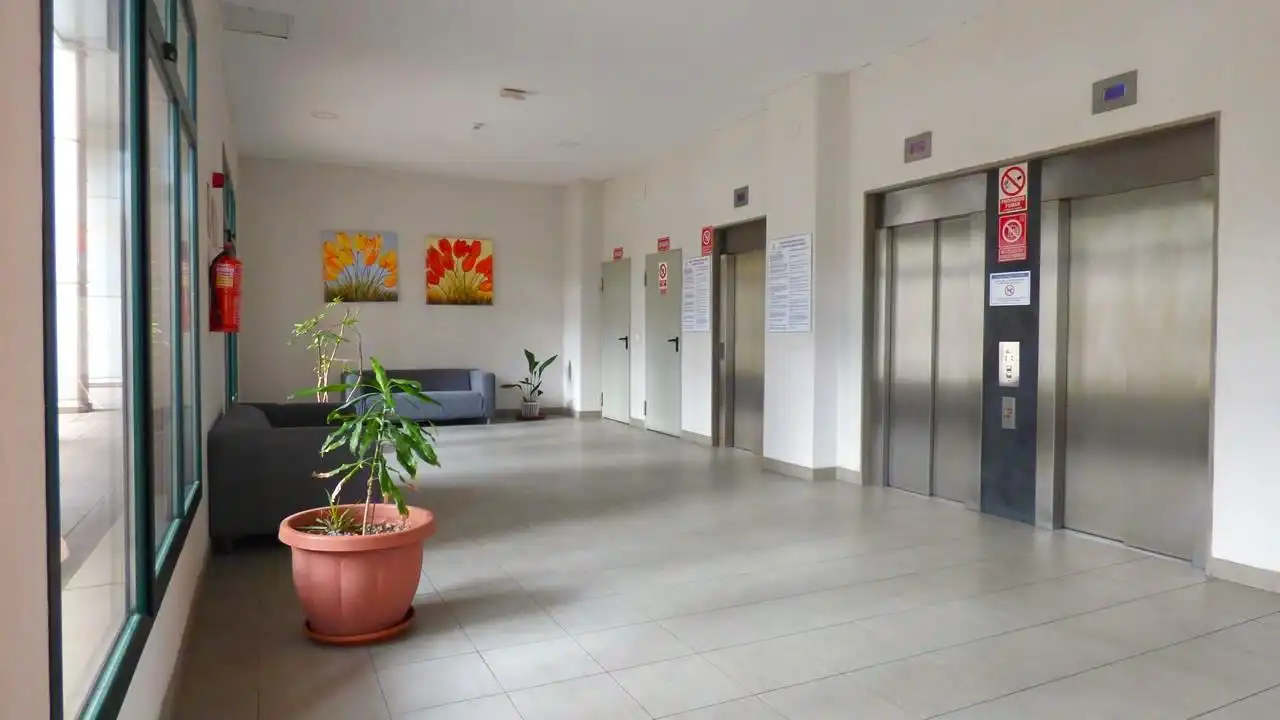 Appartamento con piscina in vendita a De L'Almirall Bernat De Sarria, imagen 3