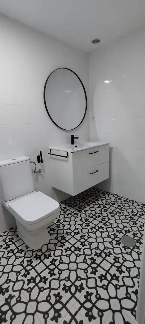 Bany de Pis en venda en Badajoz amb Calefacció