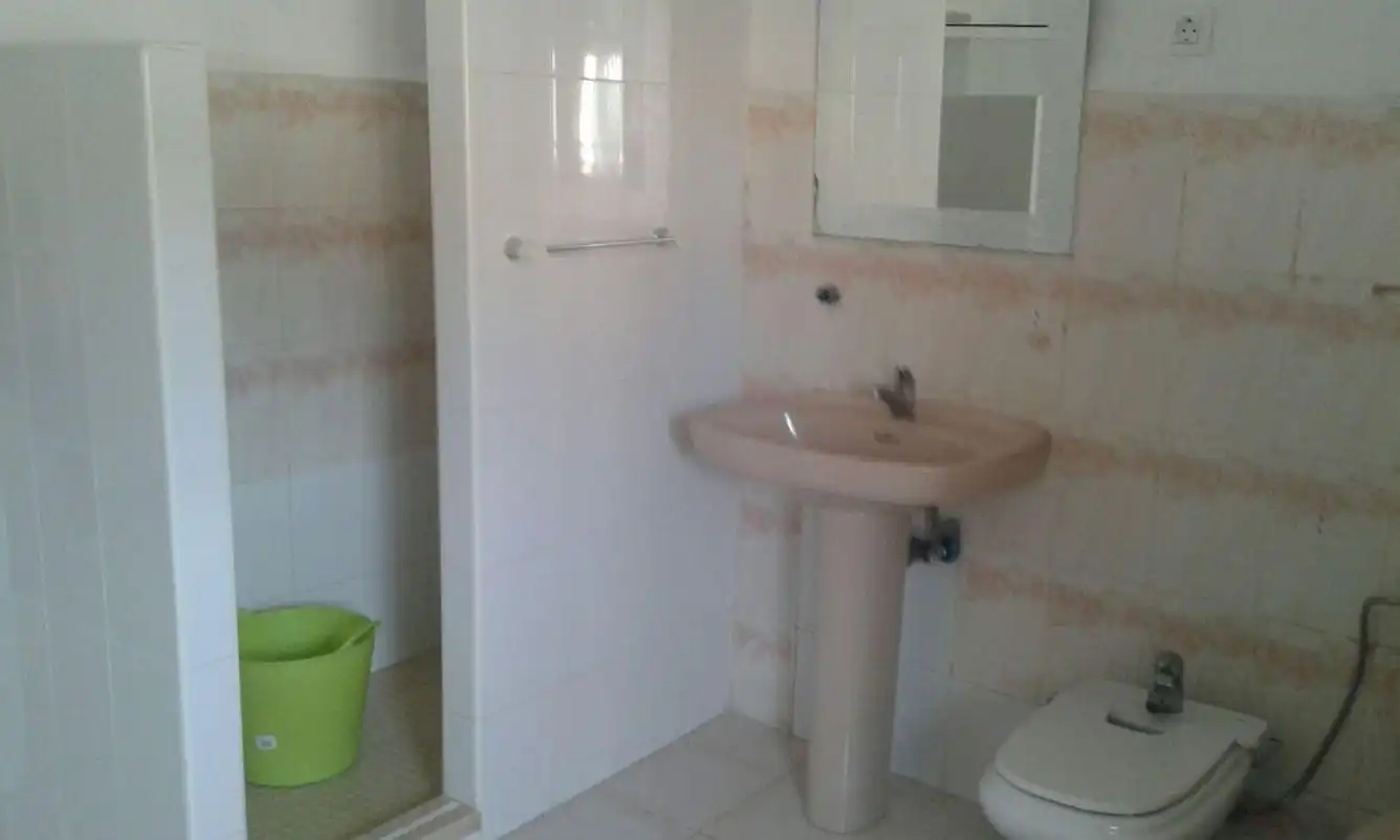 Baño de Planta baja en venta en Melilla