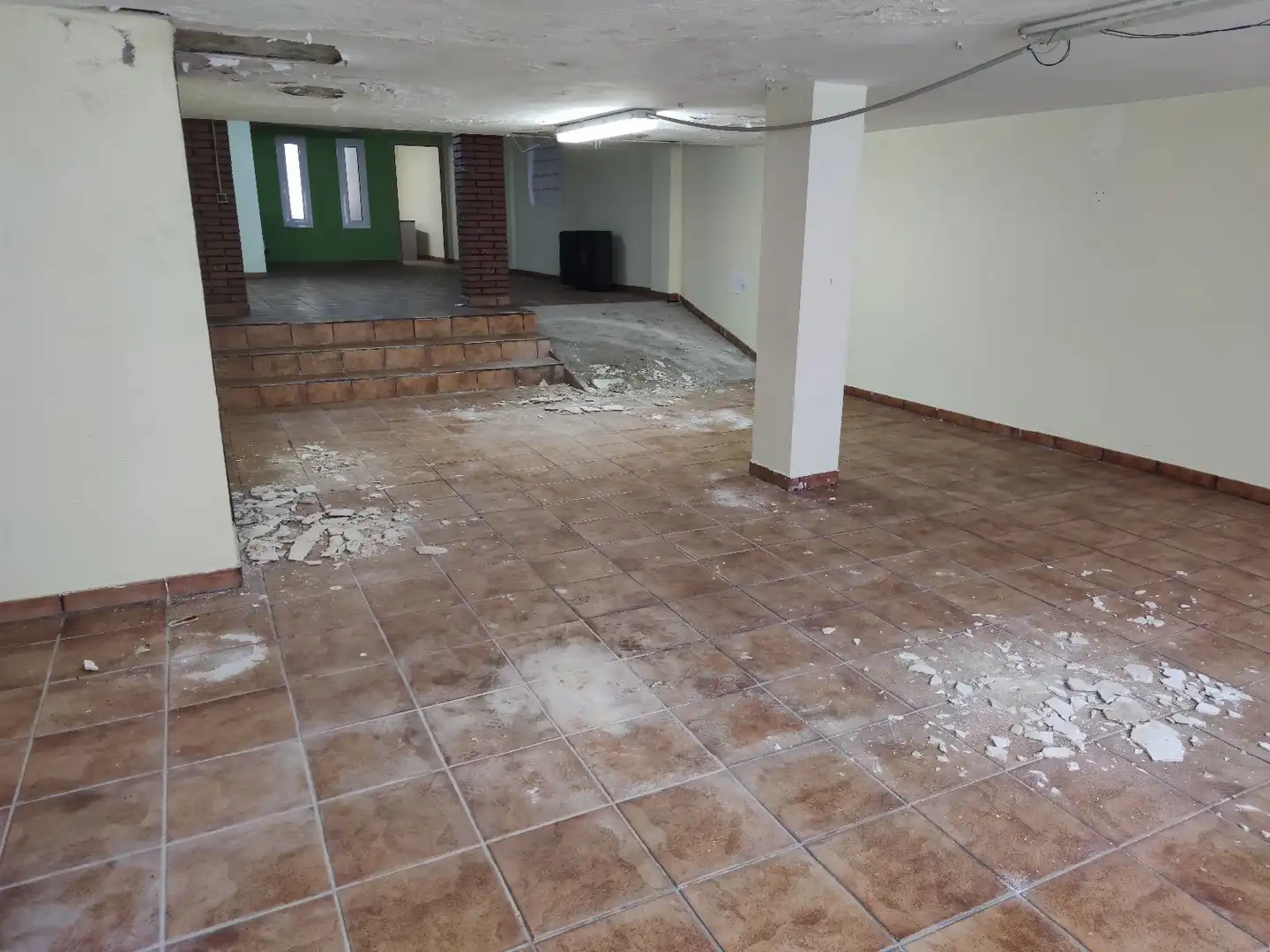 Local comercial en venda a CALLE DEL CONFLENT S/N, imagen 10