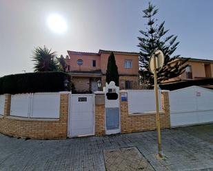 Exterior view of House or chalet for sale in Cambrils  with Heating, Terrace and Furnished