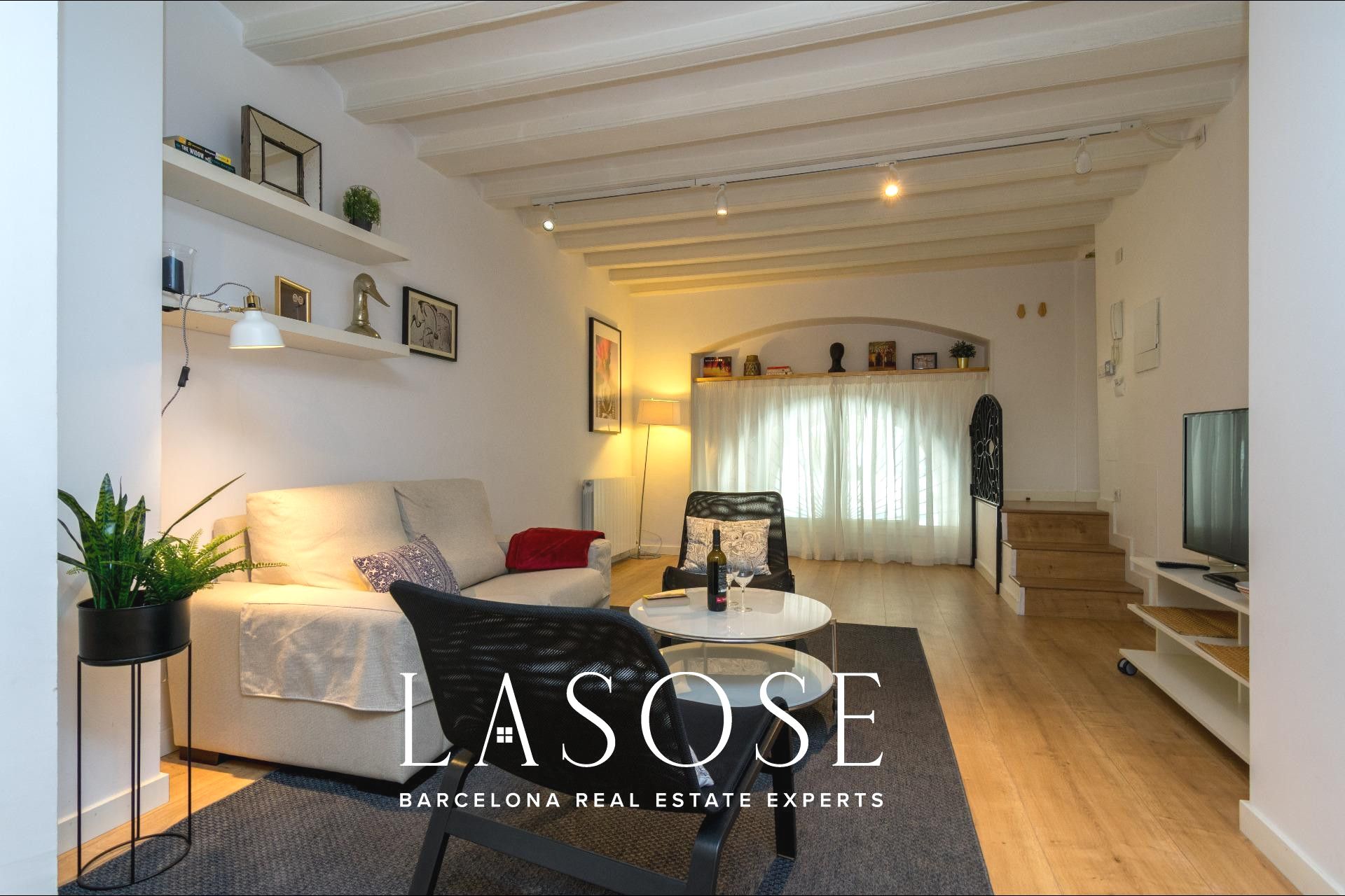 Living room of Flat for sale in  Barcelona Capital  with Air Conditioner, Heating and Community pool