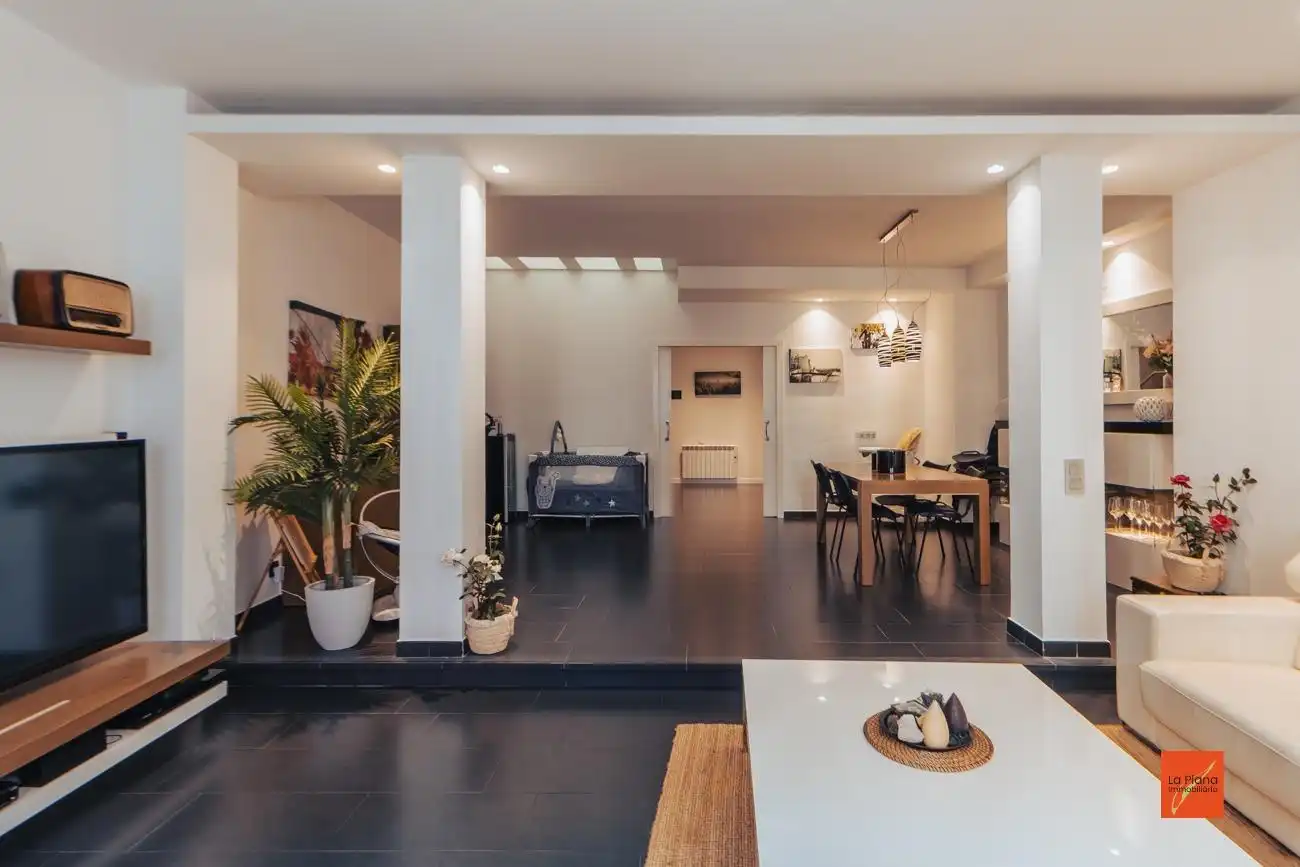 Sala de estar de Casa adosada en venta en Tortosa con Calefacción y Terraza
