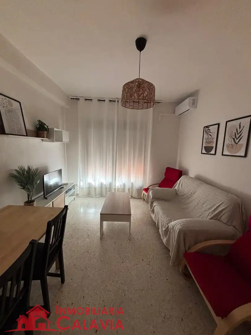 Flat to rent in Calle Obispo Narváez 25, imagen 2
