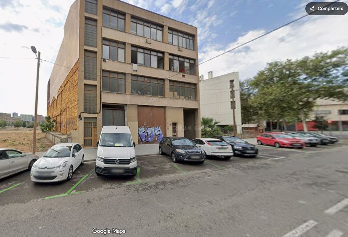 Exterior view of Industrial buildings for sale in  Barcelona Capital