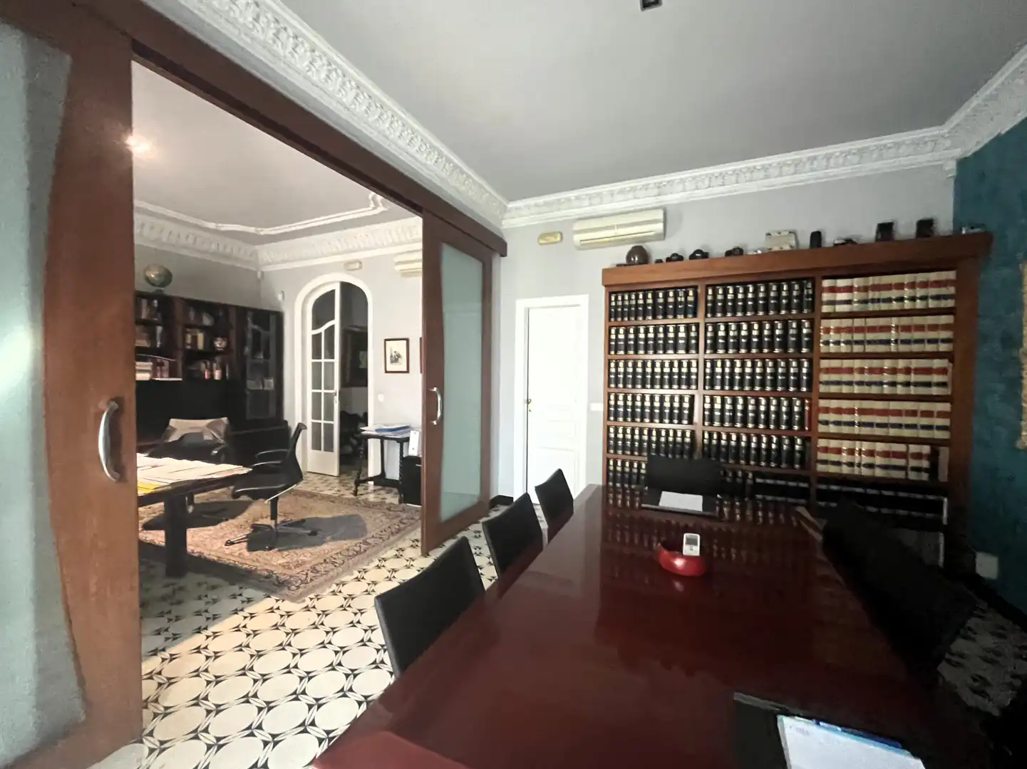 Comedor de Oficina de alquiler en Barcelona con Aire acondicionado, Calefacción y Amueblado