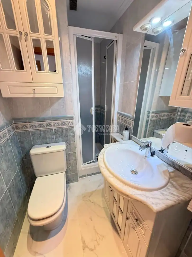 Baño de Piso de alquiler en Getafe con Aire acondicionado y Calefacción
