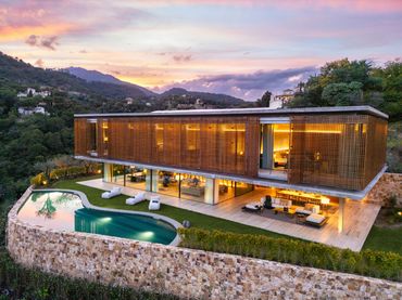 Casa con piscina en venta en Benahavís pueblo