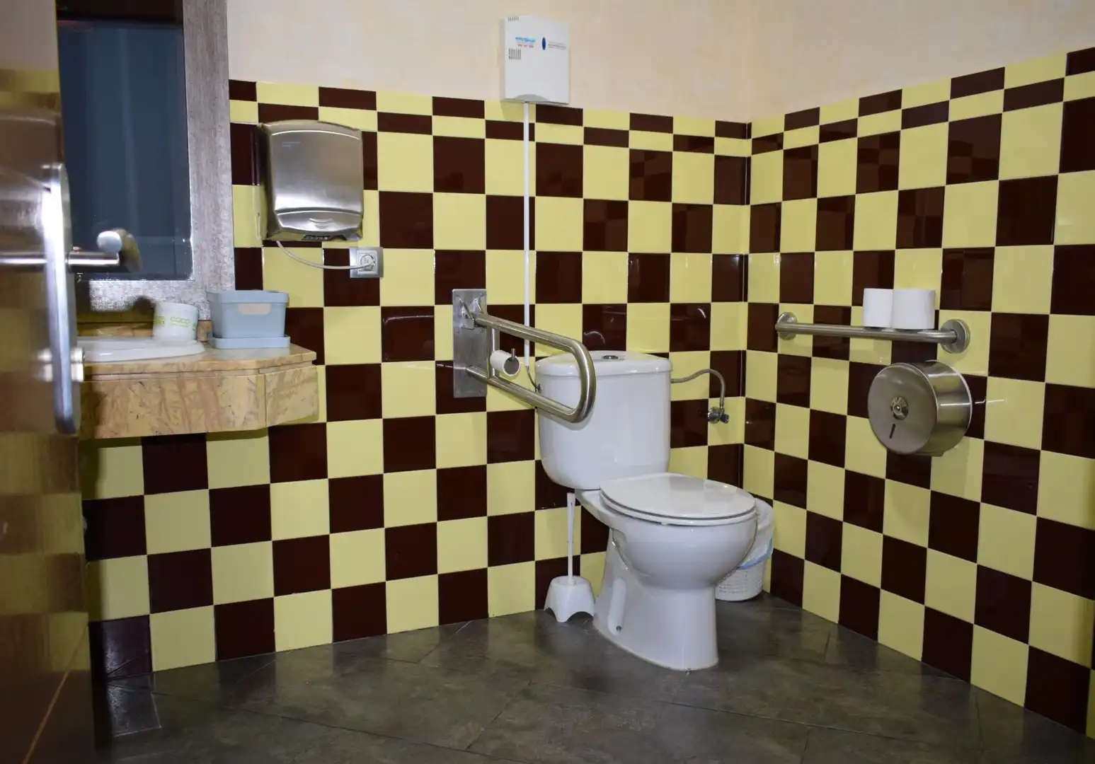 Baño de Edificio en venta en San Bartolomé de la Torre
