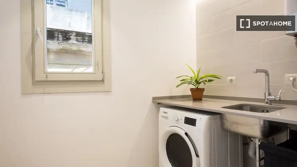 Flat with terrace to rent in Ciutat Vella, imagen 12