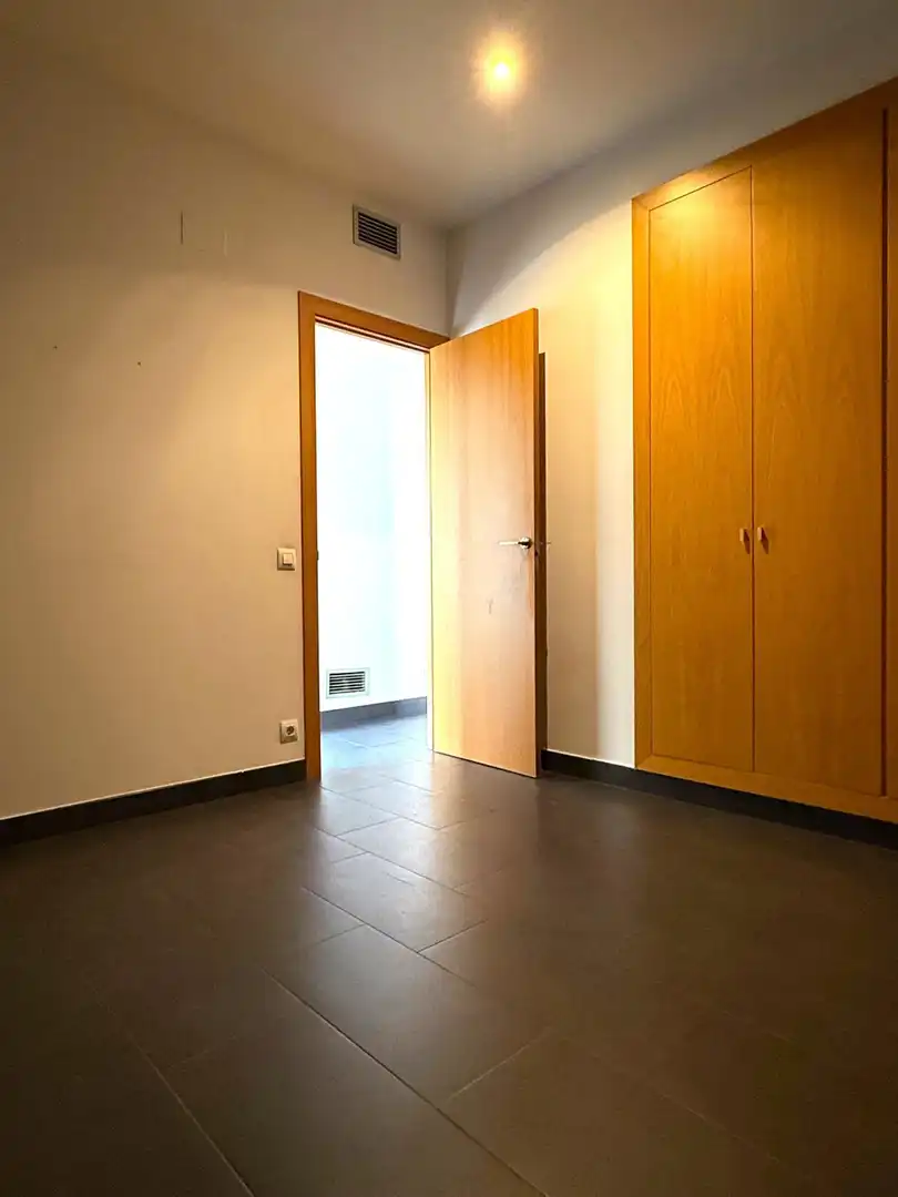 Piso en venta en Sant Vicenç Dels Horts con Aire acondicionado y Calefacción