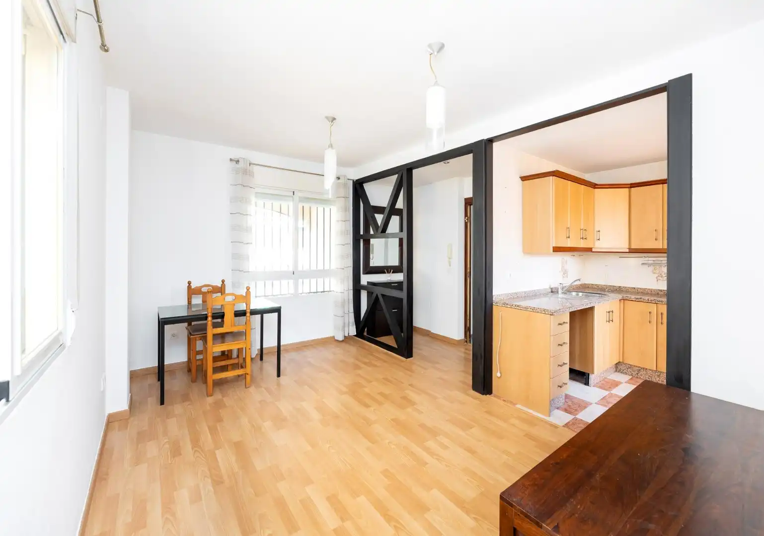 Menjador de Apartament en venda en Armilla amb Aire condicionat