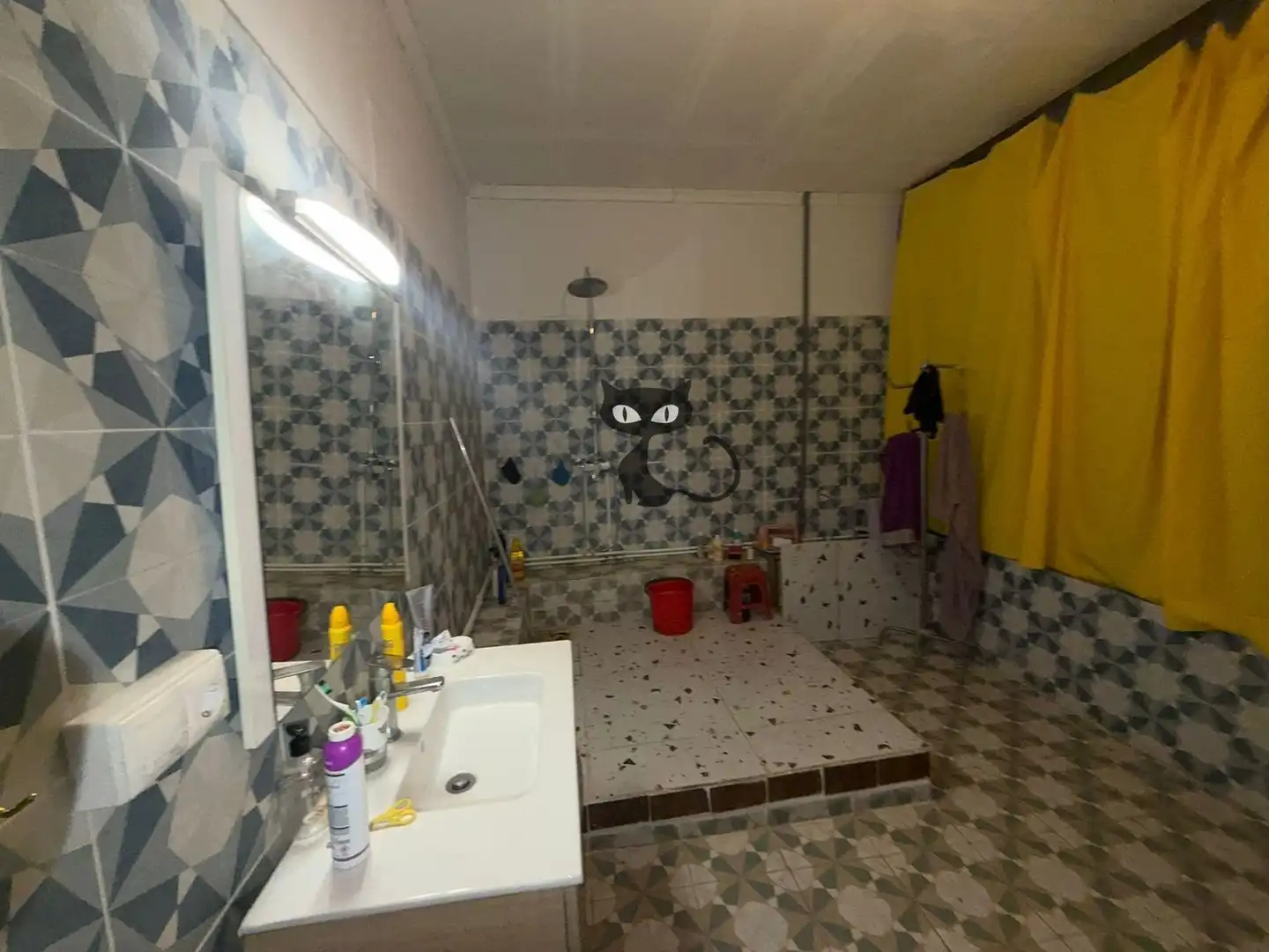Bathroom of Flat for sale in Benifaió  with Air Conditioner, Terrace and Storage room