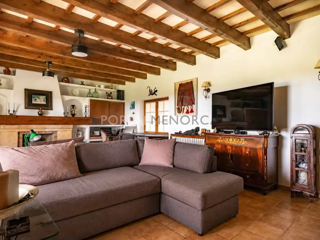Sala d'estar de Finca rústica en venda en Alaior