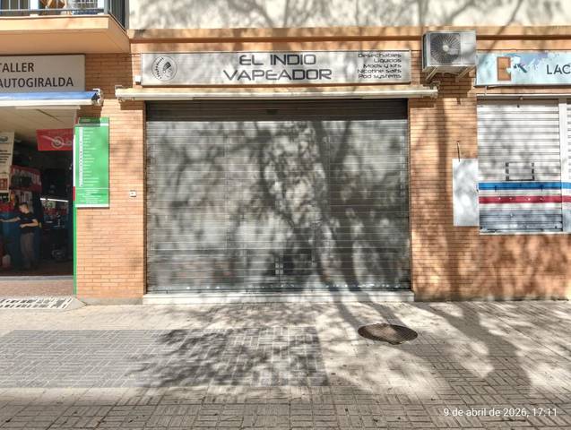 Local comercial en Alquiler en Colores -  Entreparques
