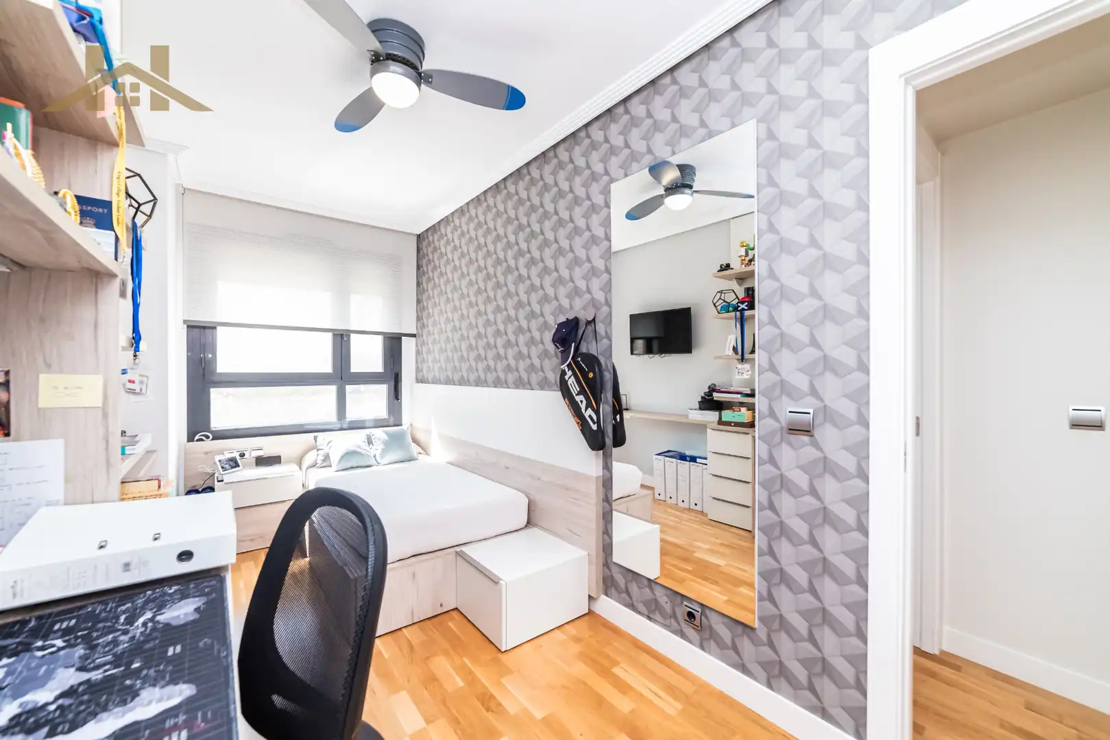 Bedroom of Flat for sale in Madrid  with Air Conditioner, Heating and Storage room