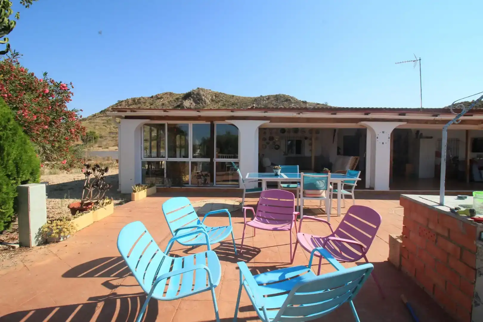 Terrassa de Finca rústica en venda en Alicante / Alacant amb Aire condicionat i Piscina