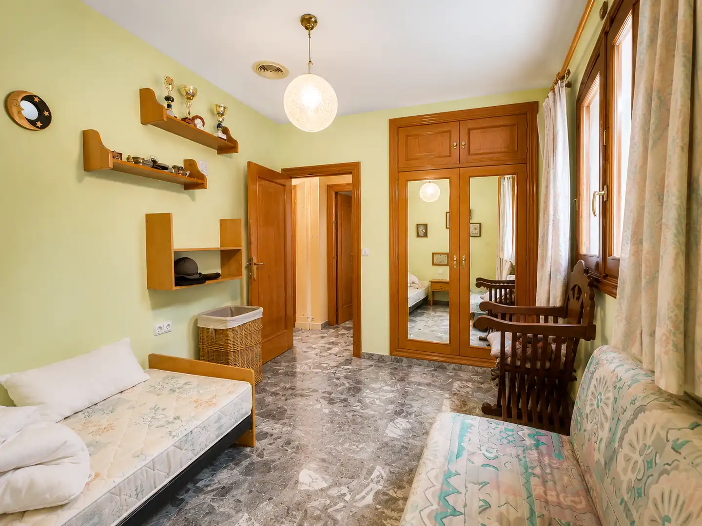 Habitación de Finca rústica en venta en Víznar con Jardín privado, Terraza y Trastero