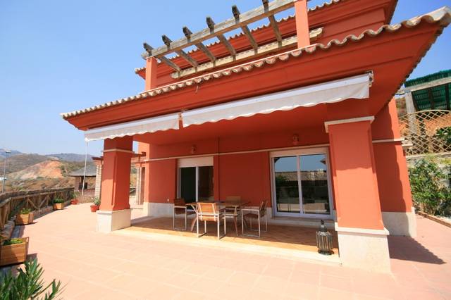Casa-chalet en Venta en Santa Clara