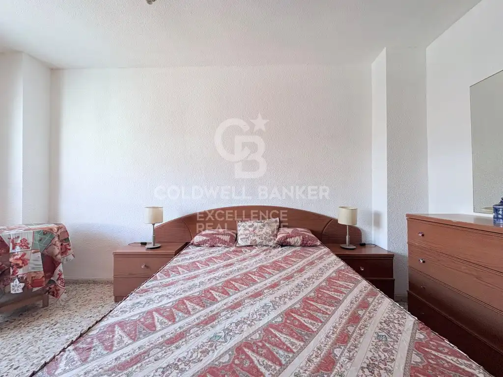 Habitación de Piso en venta en Castellón de la Plana / Castelló de la Plana con Aire acondicionado y Terraza