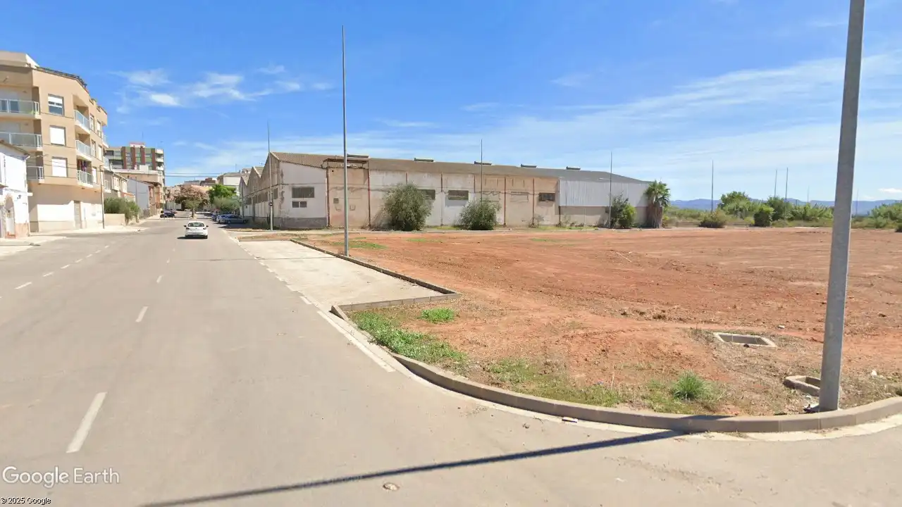Terreno residencial en venta en Avenida de la Diputación 32, imagen 2