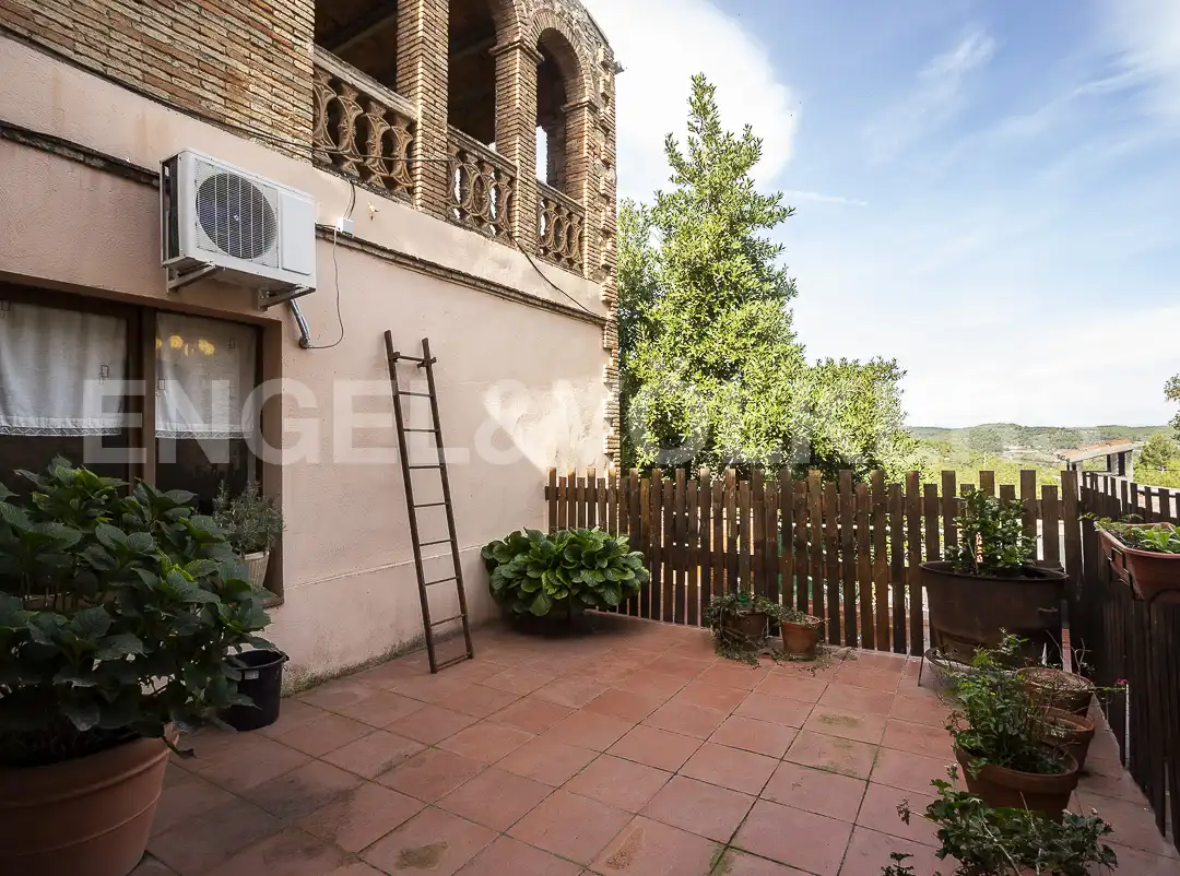 Terrassa de Casa o xalet en venda en Marganell amb Aire condicionat, Calefacció i Jardí privat