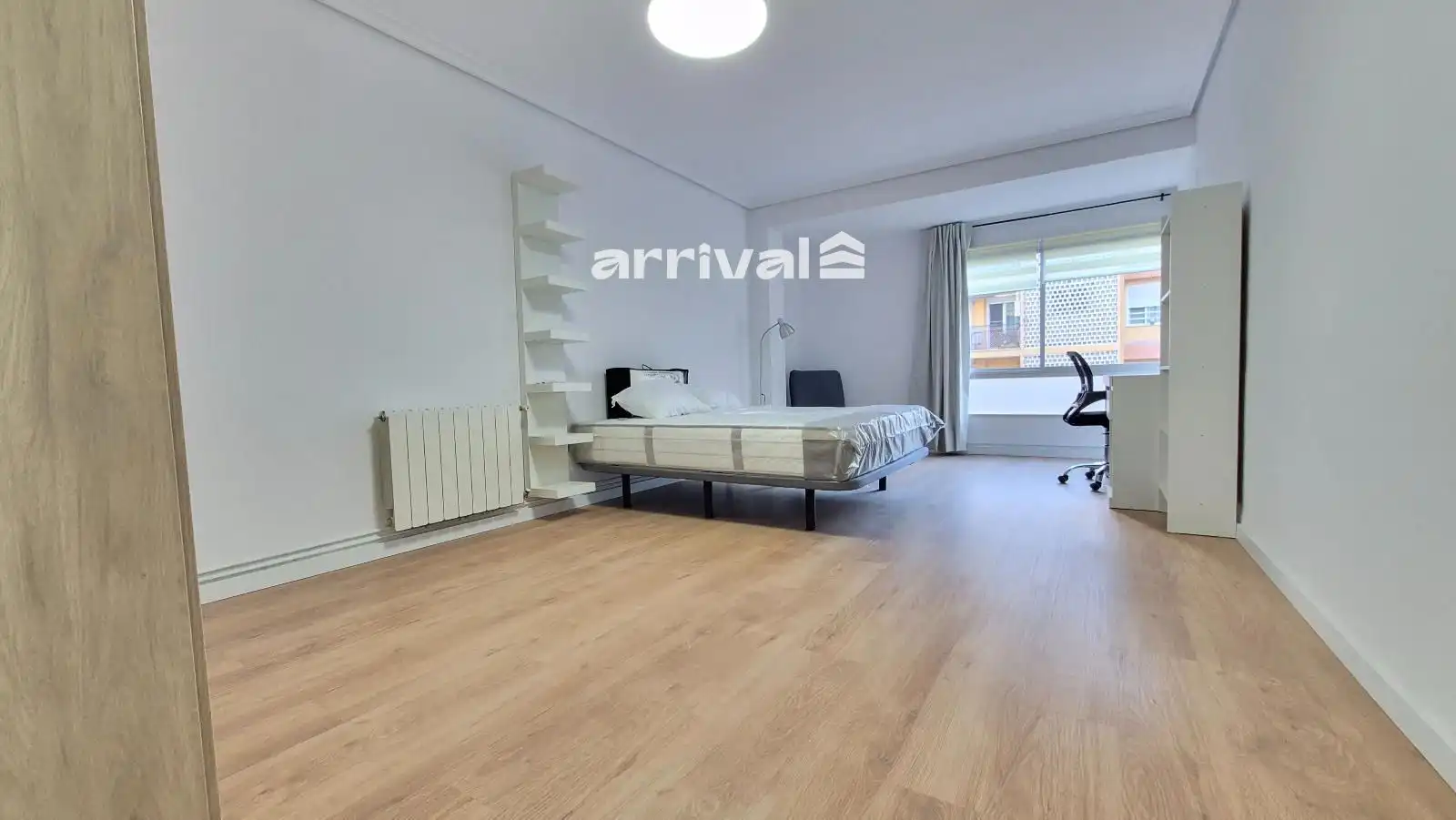 Schlafzimmer von Wohnung zur untervermieten in Valencia mit Heizung, Terrasse und Möbliert