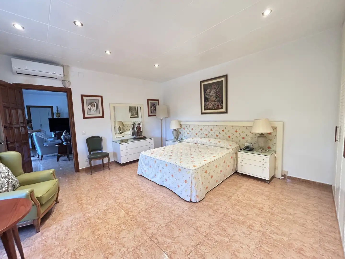 Habitación de Casa o chalet en venta en Viladecans con Aire acondicionado, Calefacción y Jardín privado
