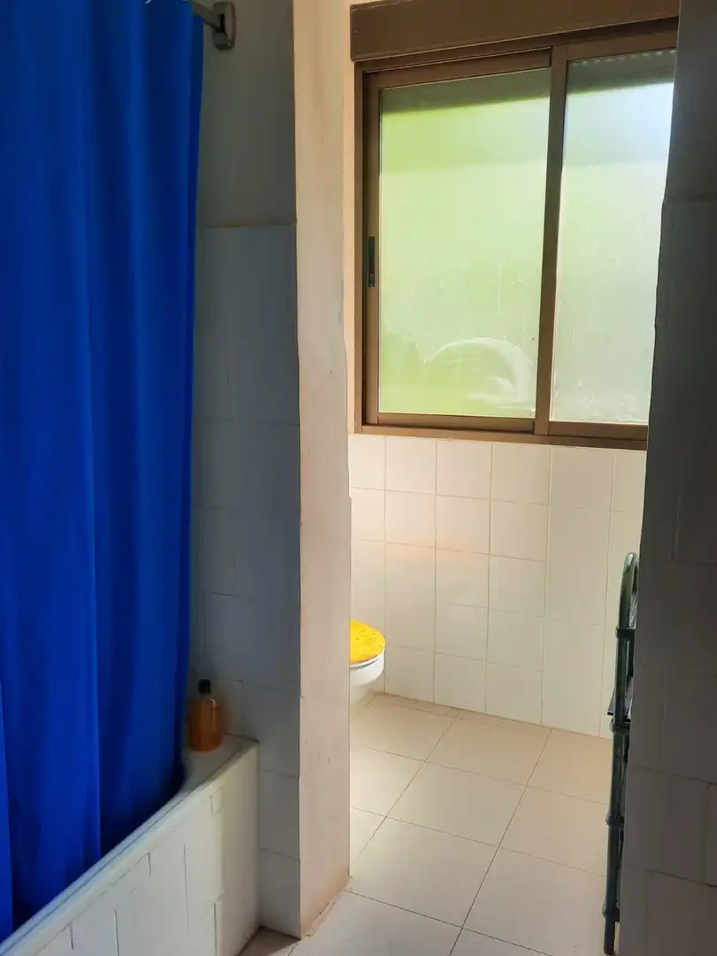 Badezimmer von Country house zum Verkauf in La Puebla de Híjar mit Privatgarten