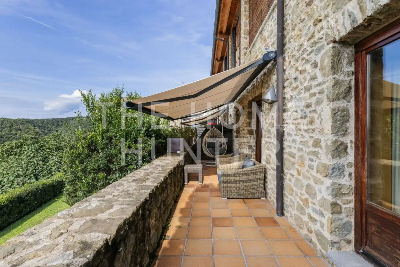 Terrassa de Finca rústica en venda en Sant Aniol de Finestres amb Aire condicionat, Calefacció i Jardí privat