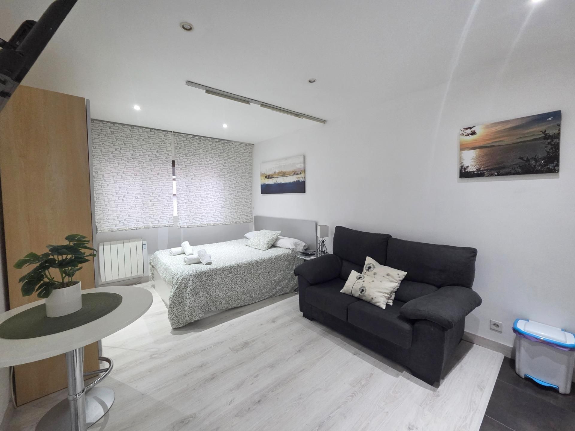 Bedroom of Apartment to rent in Santander