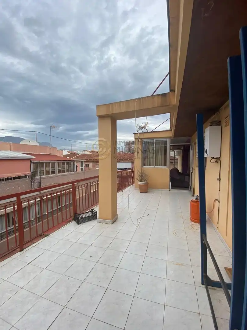 Terraza de Ático en venta en Benidorm con Terraza, Amueblado y Balcón