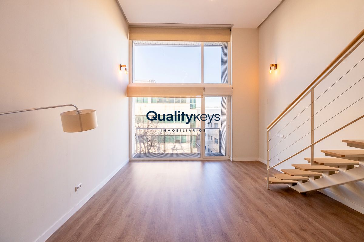 Dúplex en venda a Calle de Julián Camarillo, 47, Simancas