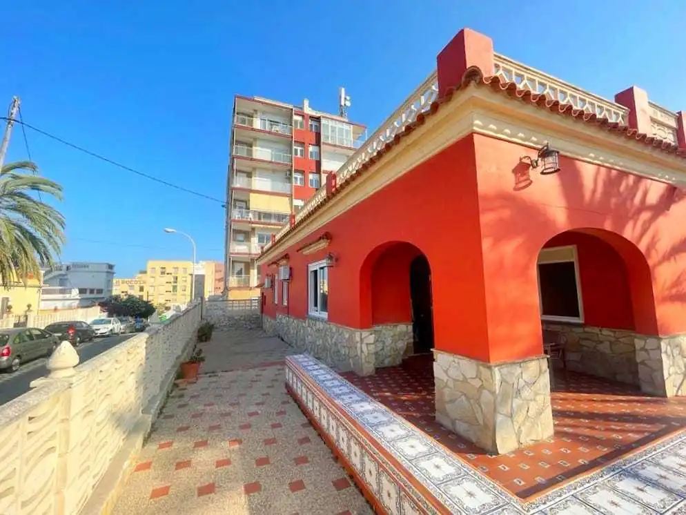Chalet con piscina en venta en El Faro, imagen 27