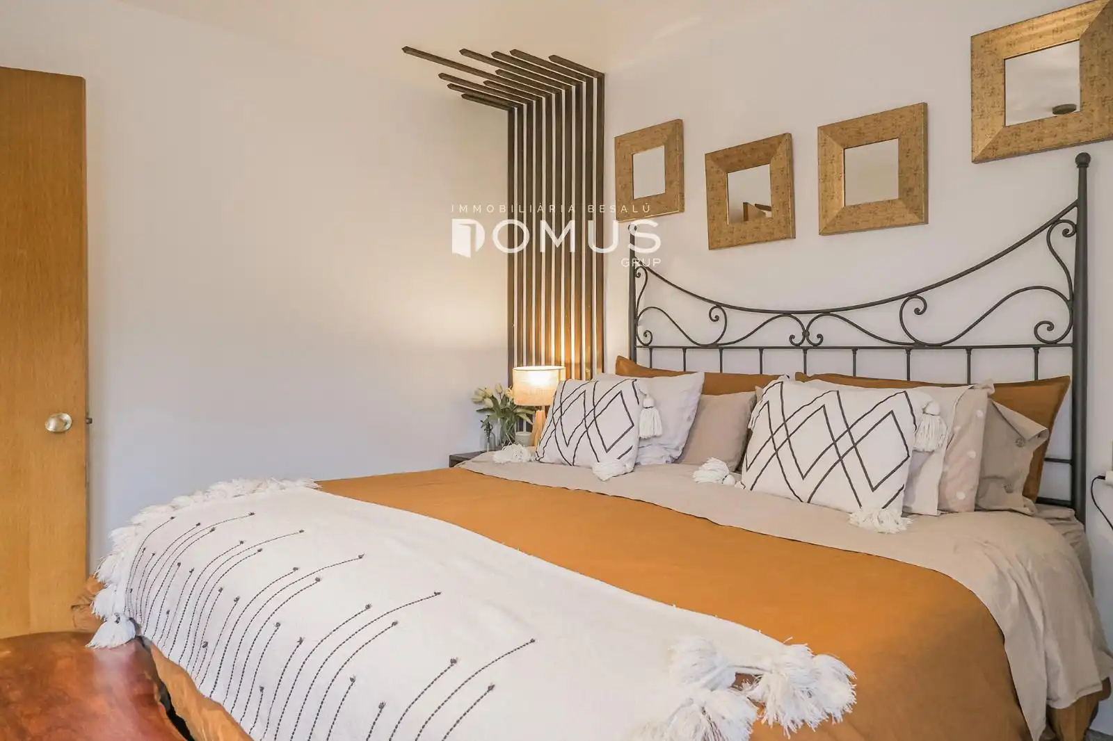 Bedroom of Houses for sale in Besalú  with Air Conditioner, Private garden and Terrace
